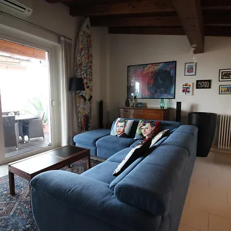 Paola Bed & Breakfast